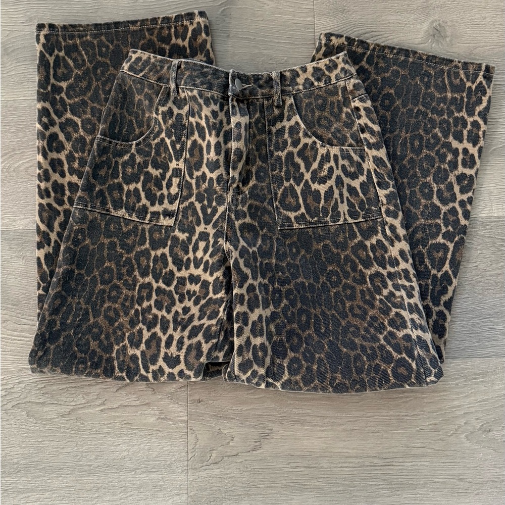 Vici Moment in Time Leopard Pants